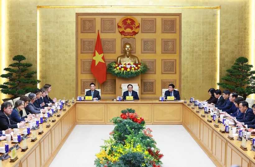 Vietnam welcomes European firms for shared successes: PM