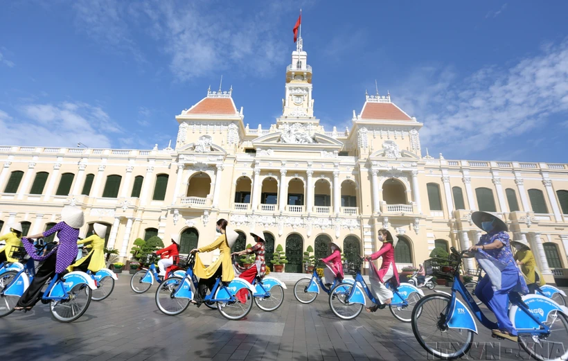 Vietnam’s struggle for independence captures global admiration