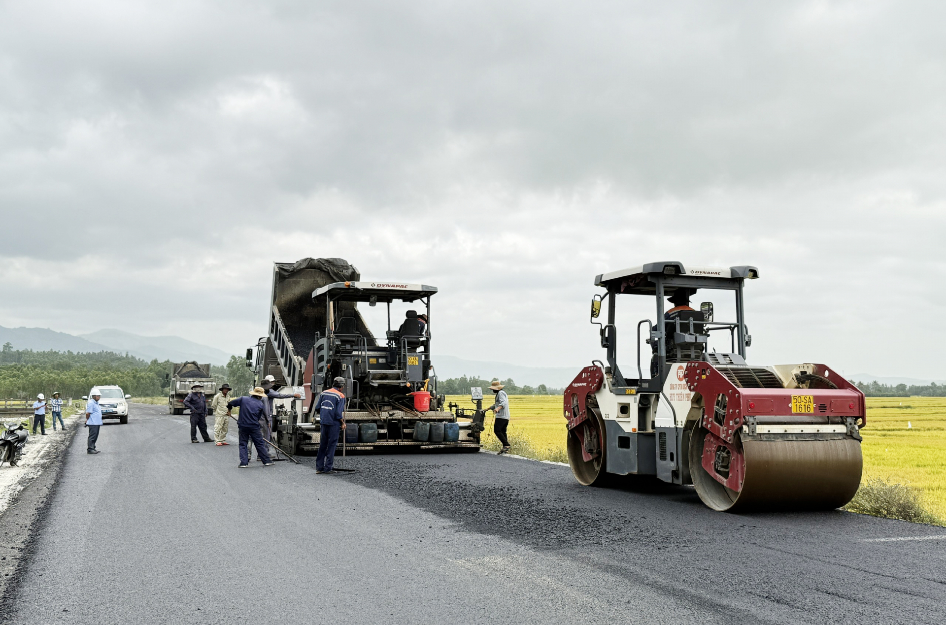 Accelerating the construction of the flood-evacuation and rescue bypass route