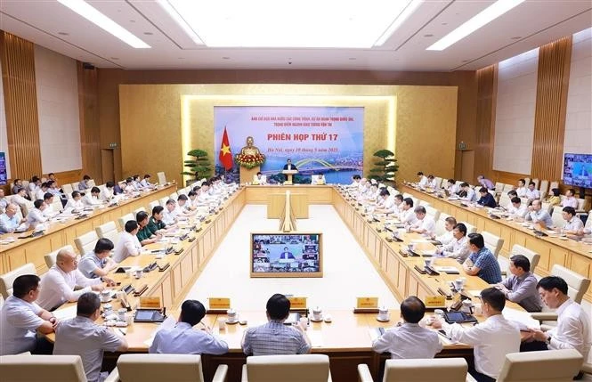 PM requests steering clear of formalism to accelerate transport projects