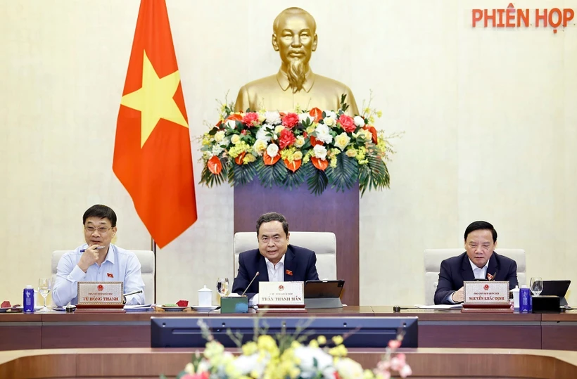 Legal assurance, innovation support key to private sector’s development: Top legislator