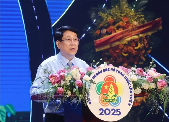 Outstanding youngsters to serve as “ambassadors of inspiration”: President