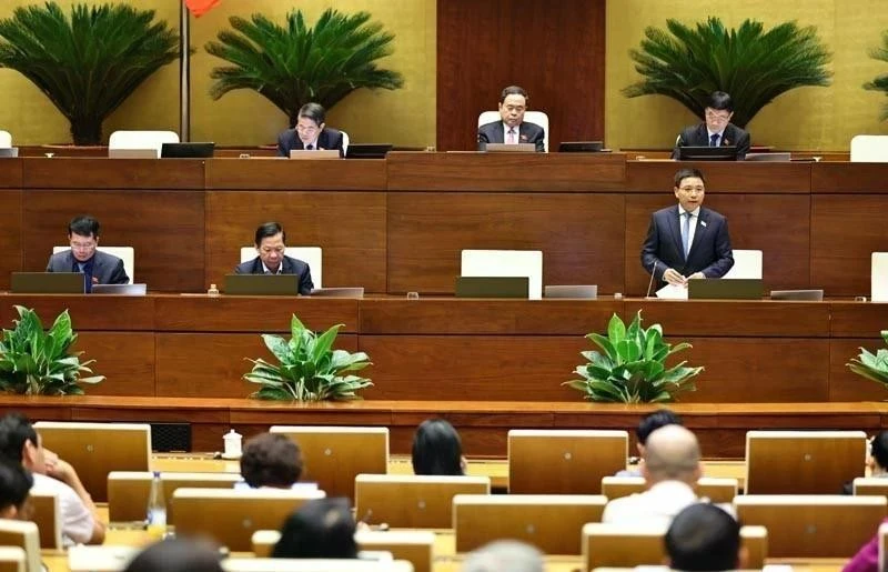 Top legislator calls for better lecturer quality in key scientific fields
