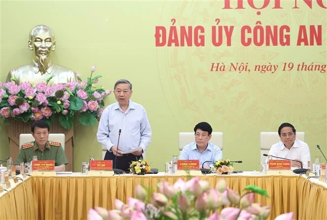 Party chief stresses public security force's role in new revolutionary phase