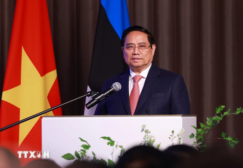 Vietnam, Estonia should act as bridges to foster regional cooperation: PM